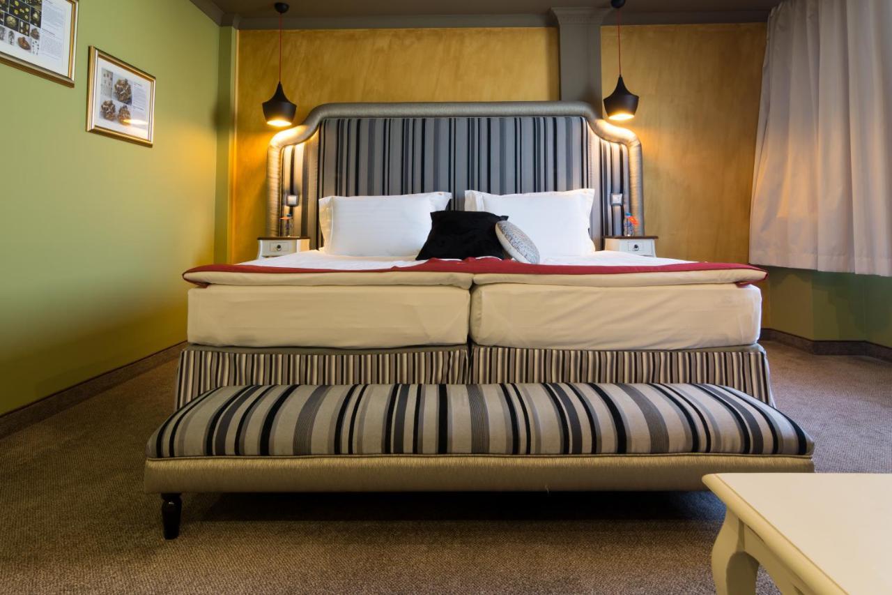 Diplomat Plaza Hotel & Resort Lukovit Eksteriør bilde